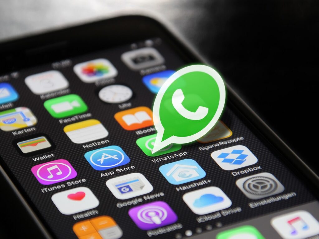WhatsApp : Voici comment retrouver facilement vos anciens messages