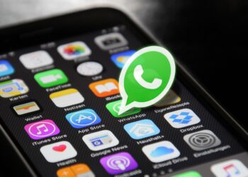 WhatsApp : Voici comment retrouver facilement vos anciens messages
